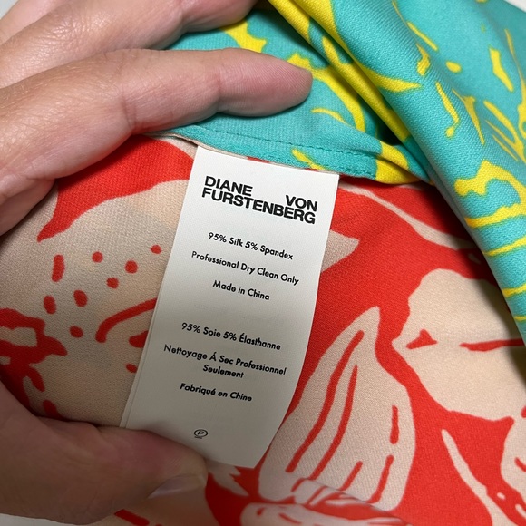 Diane Von Furstenberg Silk tropical summer top - Picture 7 of 7